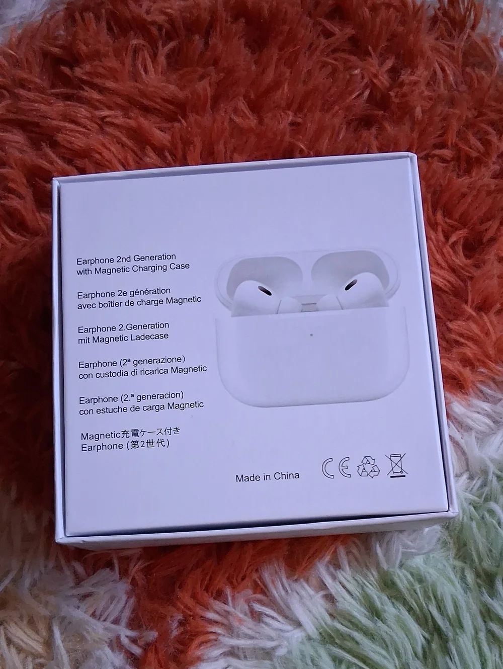 Wireless Earbuds in White - Compact Charging Case
